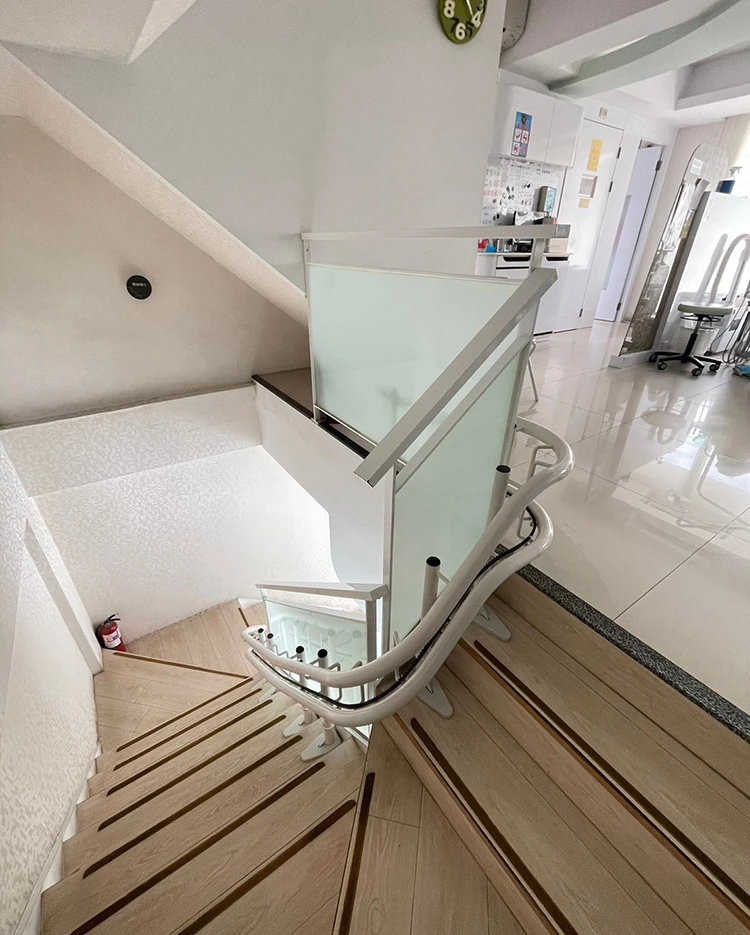 Arc-staircase-Curved-green-1Fto2F (2)